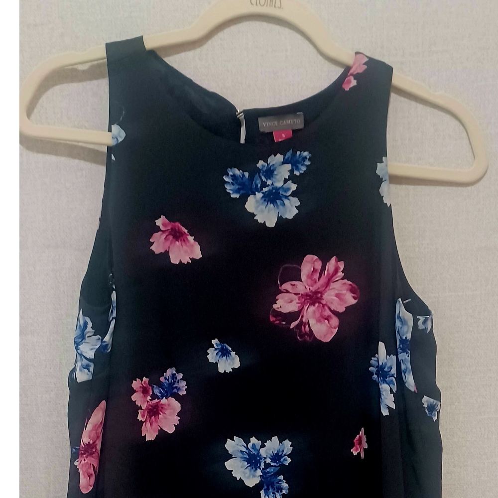Vince Camuto Black and Blue Floral Top